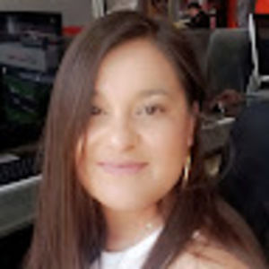 Meet your Posher, Mireya